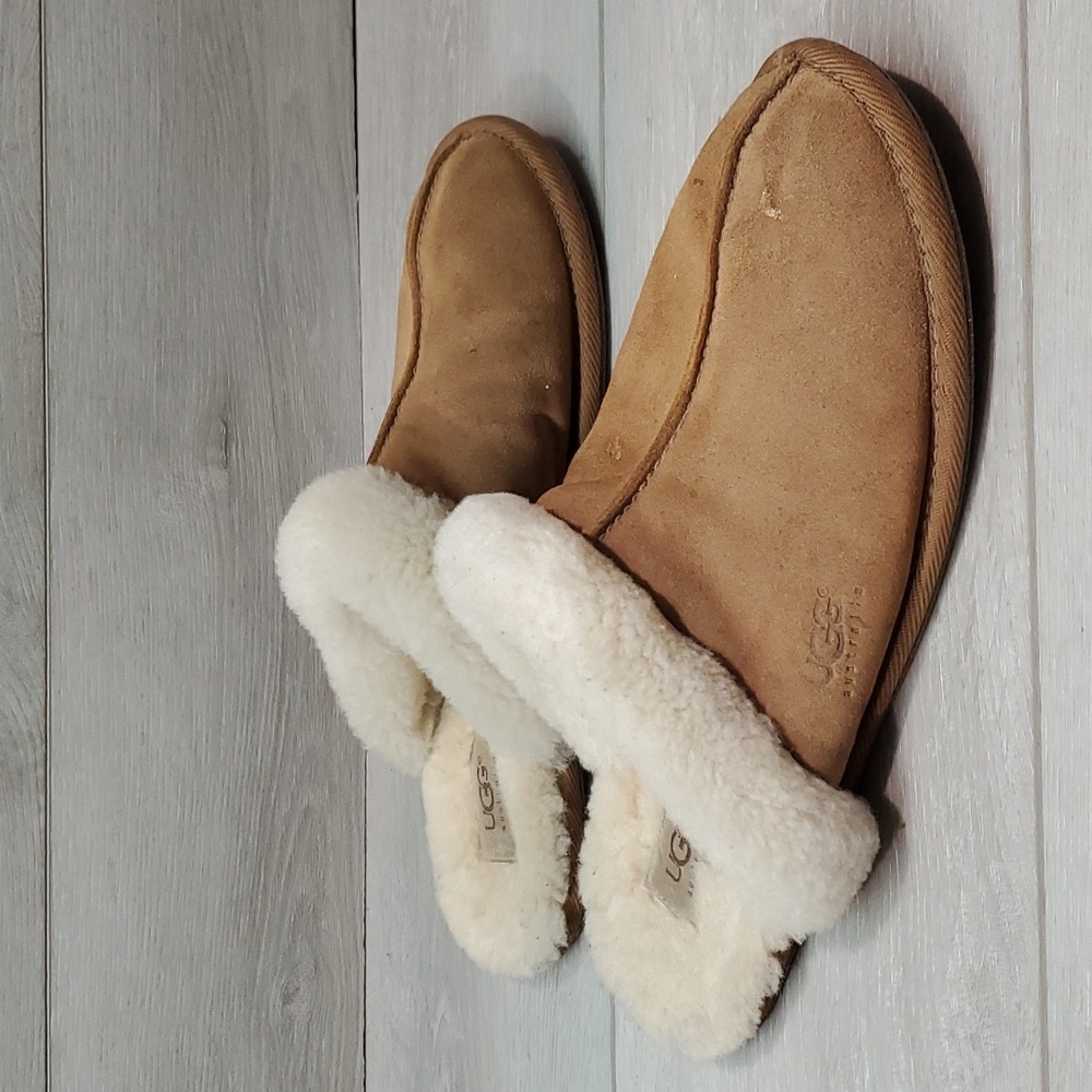 Ugg Australia Women 5317 Leather Sheepskin Slippers Flats shoes sz 10